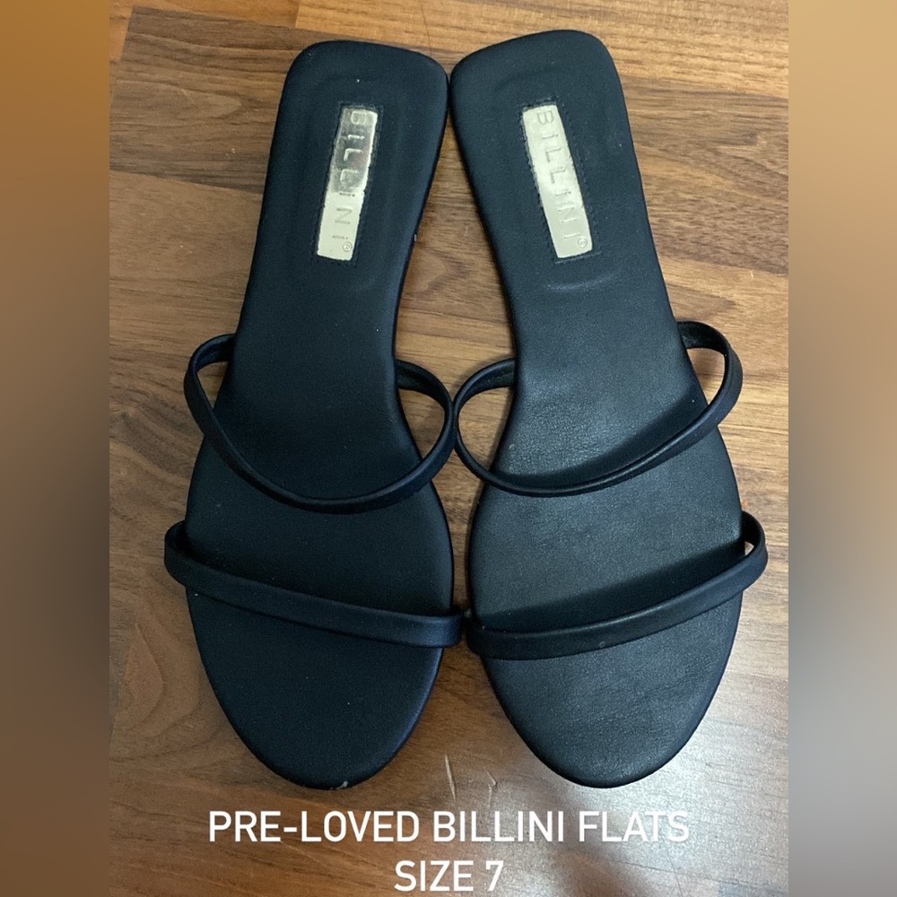 Women’s flats